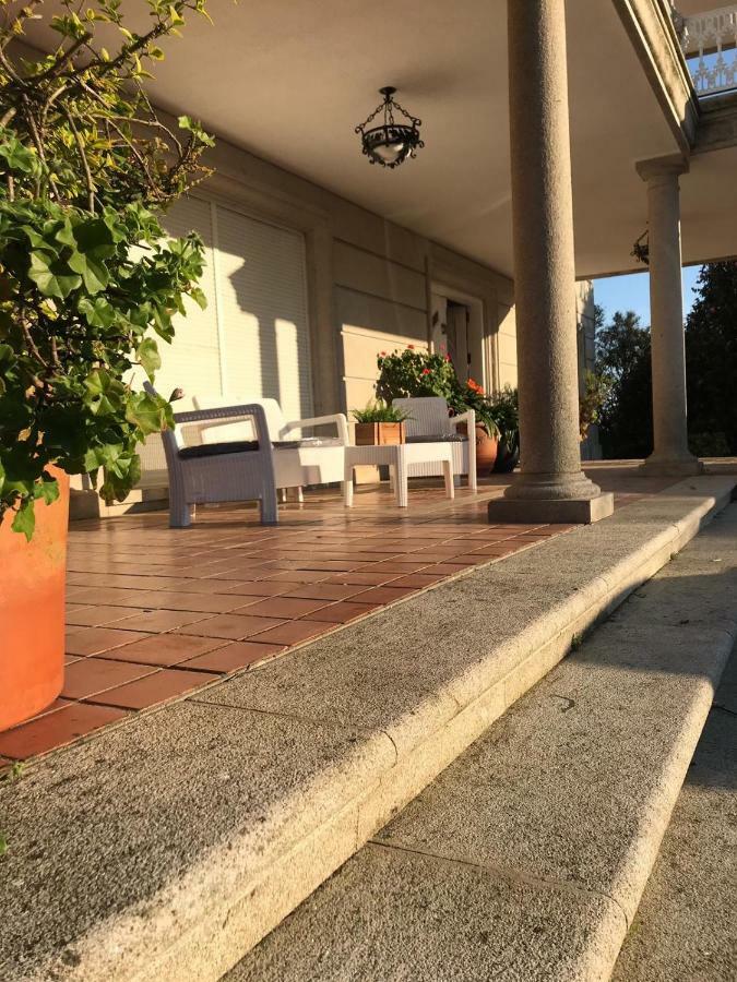 Villa Las Camelias Villanueva De Arosa Luaran gambar