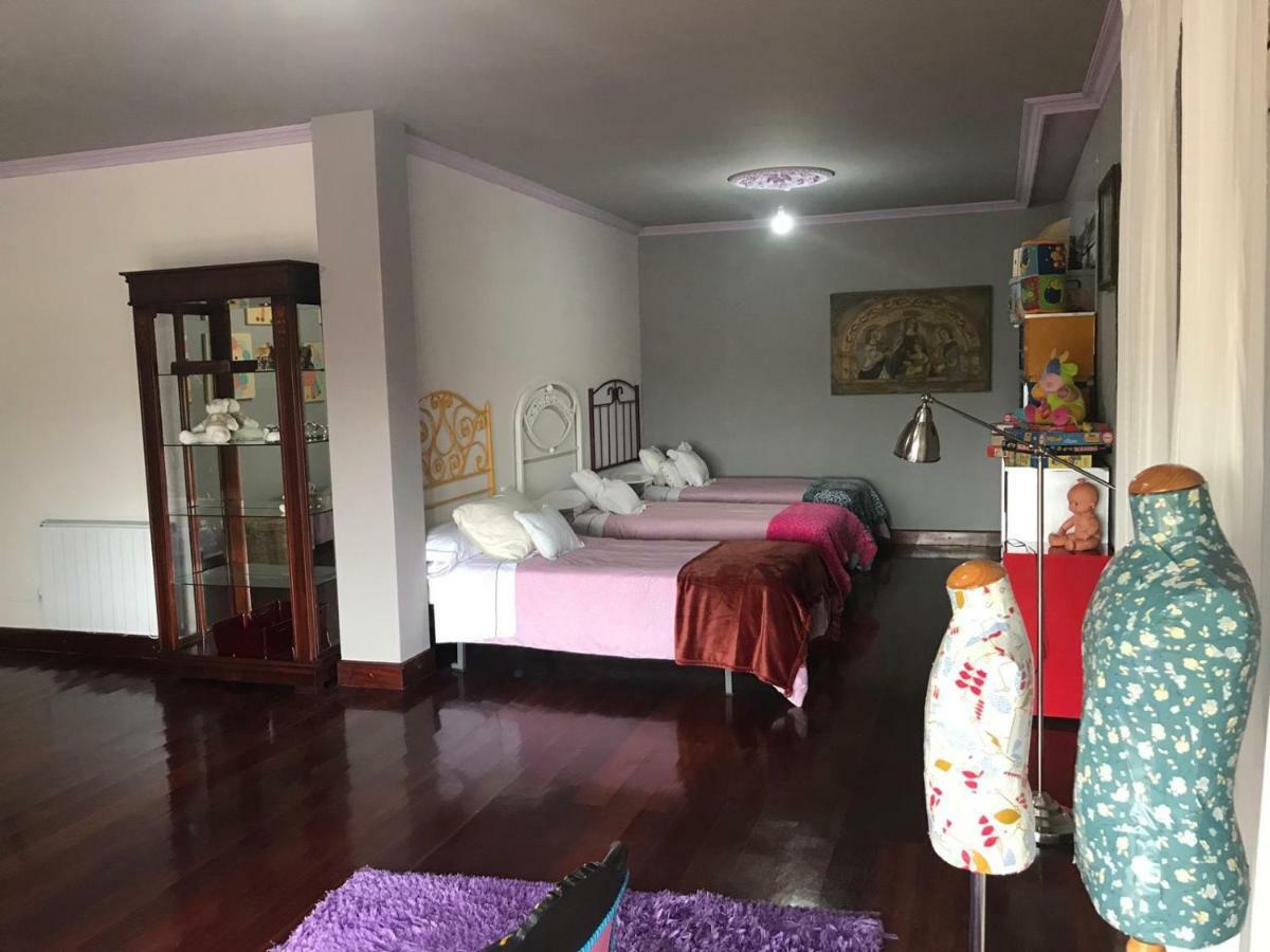 Villa Las Camelias Villanueva De Arosa Luaran gambar