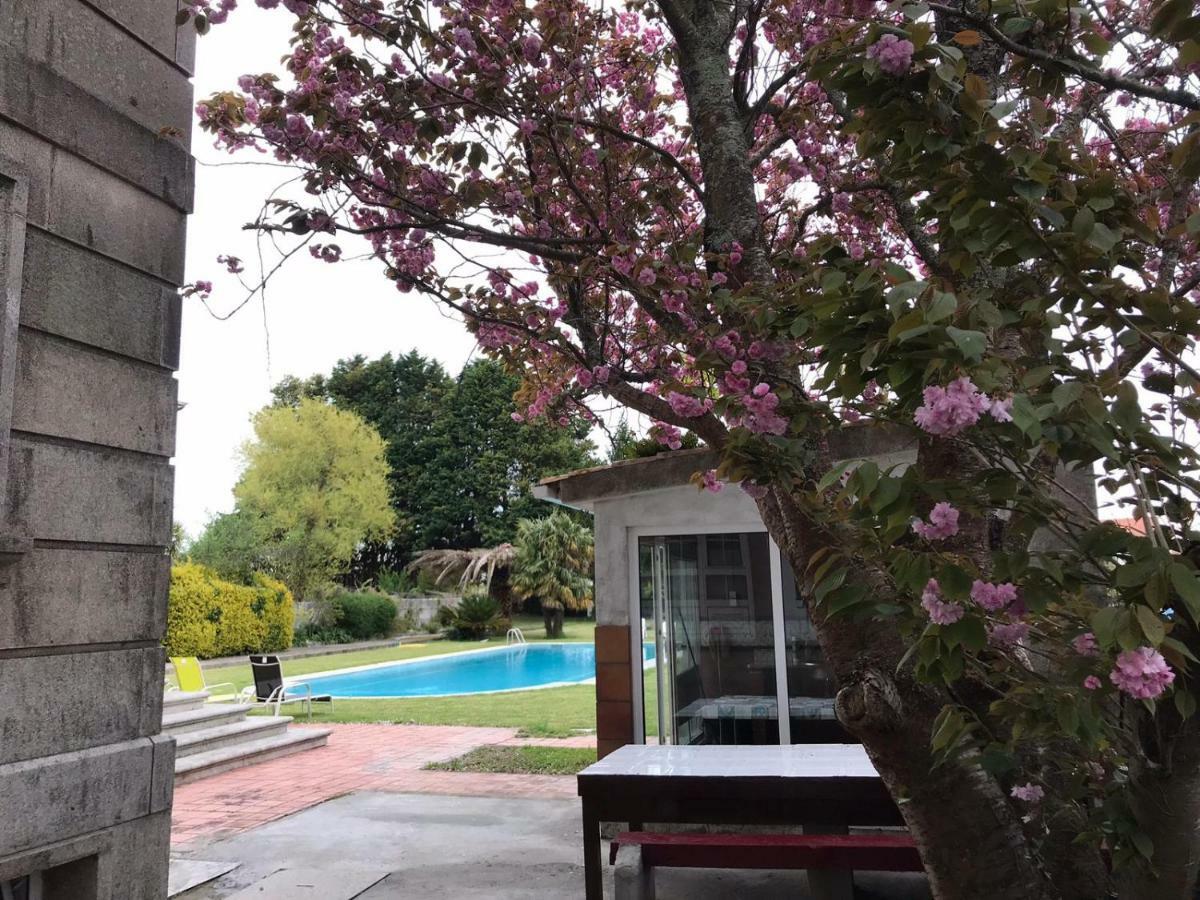 Villa Las Camelias Villanueva De Arosa Luaran gambar